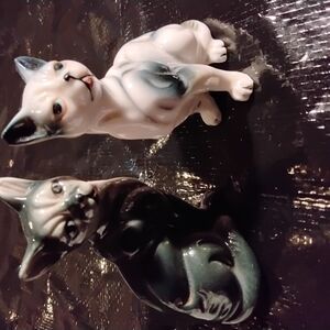 Charming Cat Figurine Duo